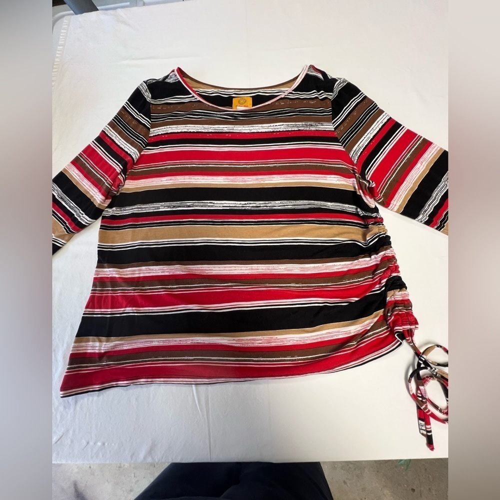 RUBY ROAD PXL Black/Red/Tan/White. 3/4 Length Sleeve Boxy Blouse Drawstring Top